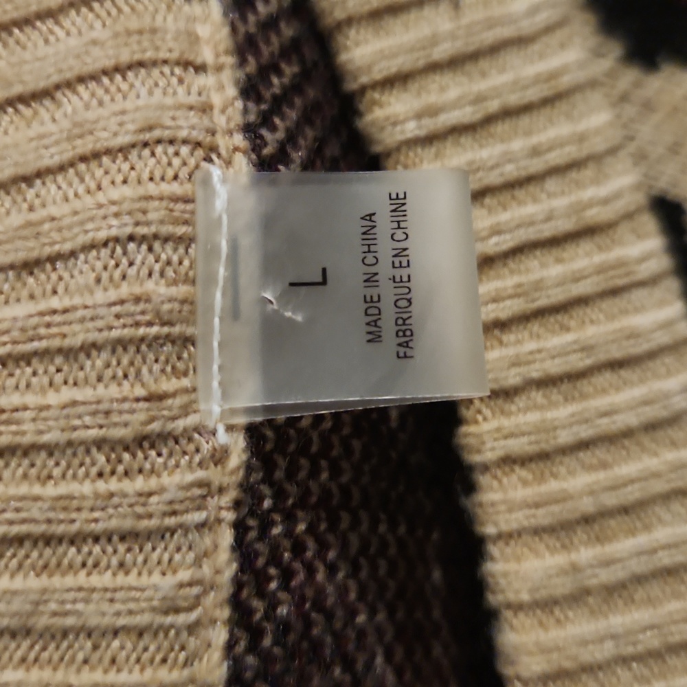 Leopard Sweater - Picture 4 of 4